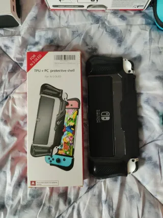 Nintendo Switch OLED Bianca + Accessori