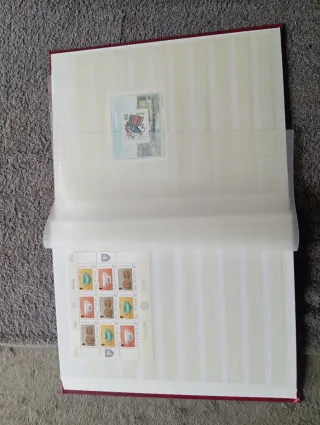 Lote de Álbum filatélico Prinz + sellos