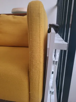 Sillón mostaza estilo nórdico de Ikea
