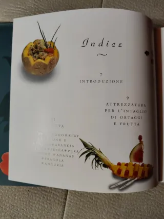 Decorare con frutta e verdura