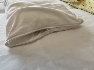 Cojín suave y fino de tela