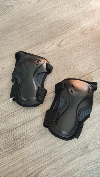 Patines Roller T38 y protectores.