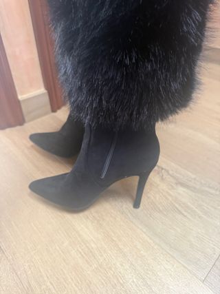 Botas altas negras con pelo