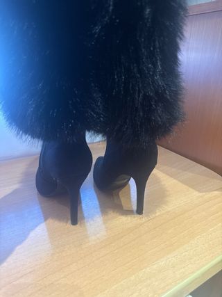 Botas altas negras con pelo