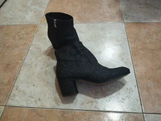 Botines negros brillantes talla 38