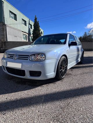 Volkswagen Golf 2003