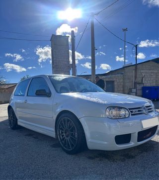 Volkswagen Golf 2003