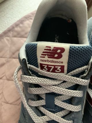 New Balance 373 Azul y Rojo