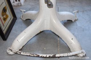 Silla Hierro Fundido y Acero Industrial 1920