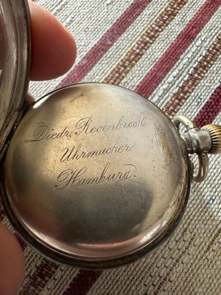 Reloj de bolsillo de plata firmado relojero