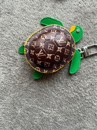 Portachiavi Louis Vuitton Tartaruga con scatola
