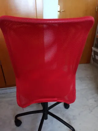 Silla escritorio TORBJÖRN Ikea roja como nueva