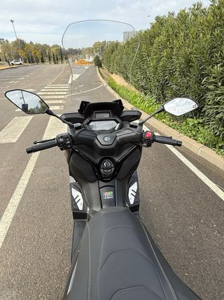 Yamaha Xmax 300 Tech Max