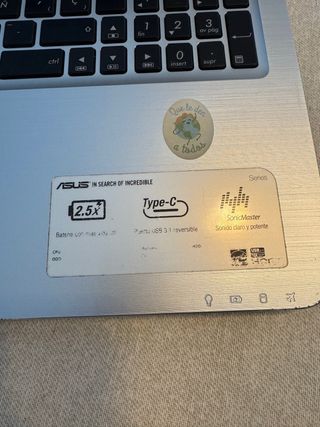 Portátil ASUS Plata