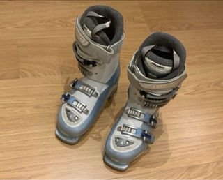 Botas de esquí Atomic Talla 24.