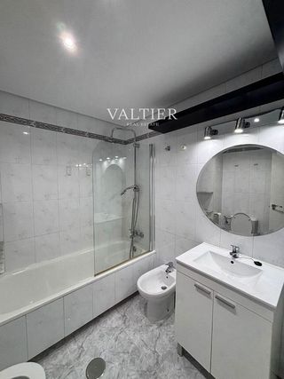 Piso en alquiler en Niño Jesús en Madrid