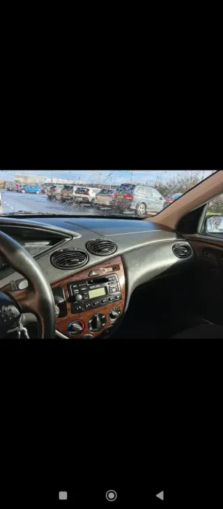 Ford Focus 2000