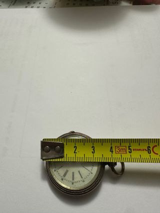 Reloj de bolsillo de plata antiguo