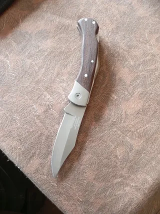 Herramienta de madera y metal