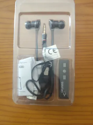 Auriculares Grundig BT con Micrófono