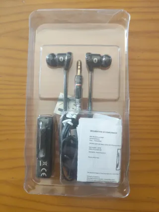 Auriculares Grundig BT con Micrófono