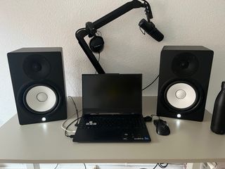 Monitores Yamaha HS8 (Negro)