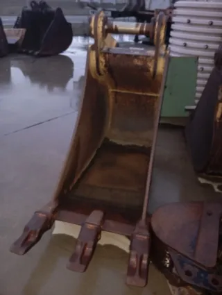 Cazo Retro Caterpillar 30T . De 80 centímetros