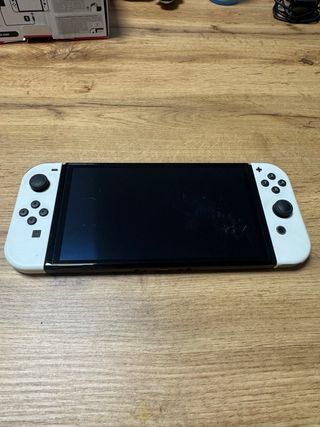 Nintendo Switch OLED – Console + dock + caricatore