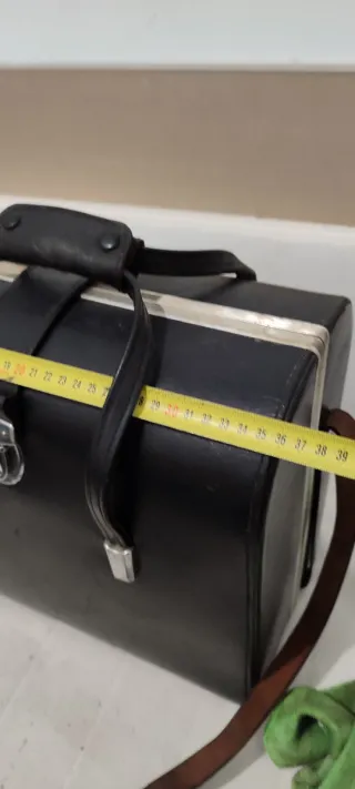 Maletín vintage negro