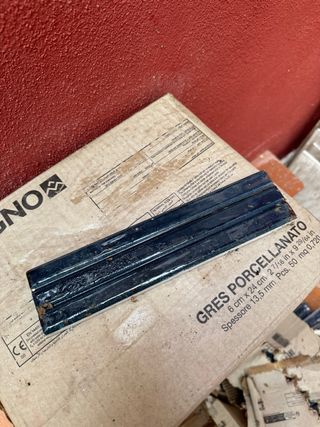 Azulejos GRES PORCELLANATO 6x24cm 50euros ,8cajas