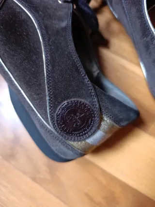 Bambas ante marrón Bally detalle dorado