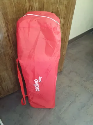 Cuna de viaje multicolor + cololchon para la cuna