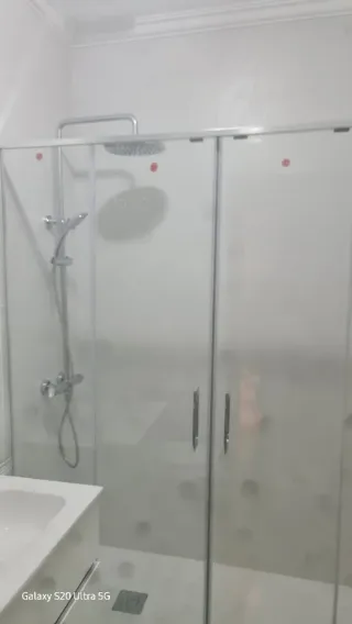 Reformas de baño: bañera por plato ducha