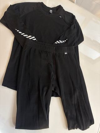 Conjunto Helly Hansen técnico T.12 (152cm)