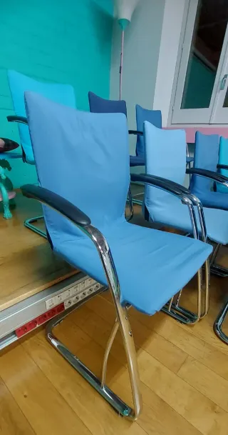 12 Butacas acolchadas comodísimas con reposabrazos