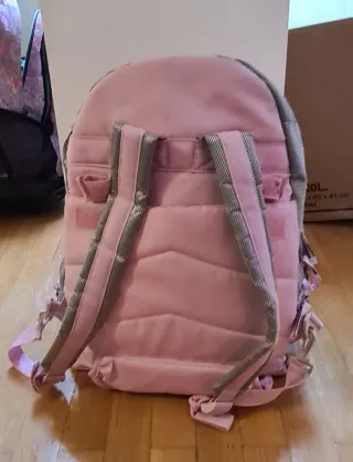 Mochila Umbro gris y rosa