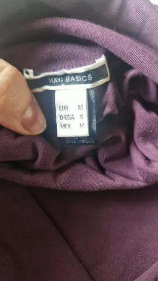 Lote 5 jerseys cuello alto.