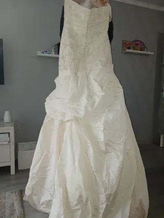 Vestido de Novia Pronovias,color champán