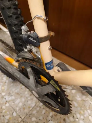 Bicicleta de montaña Y patinetes de niños