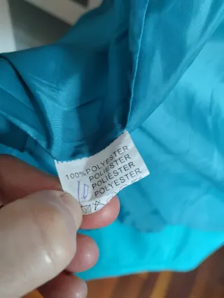 Cazadora azul turquesa