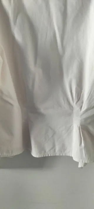 Camisa retro de algodón blanco y cuello mao.