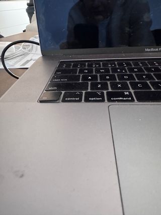 MacBook Pro Apple 2018 15’ I9- 6 núcleos, 32 gb
