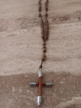 Rosario de madera 42cm