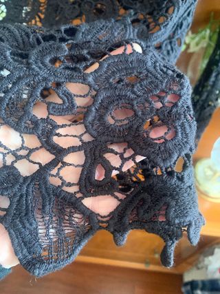 Top Zara encaje negro talla S