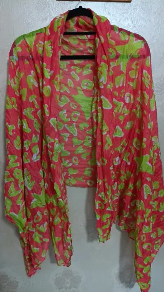 Pañuelos estampados,lisos,varios colores y tejidos