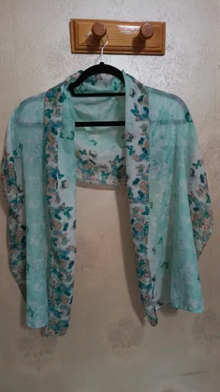 Pañuelos estampados,lisos,varios colores y tejidos