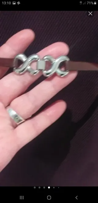 Conjunto chaqueta y vestido berenjena + pañuelo.