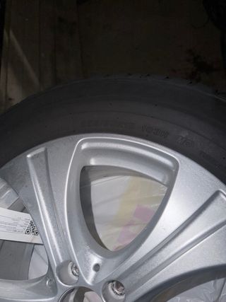 Llantas Mercedes 18” con neumáticos