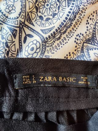 Falda midi plisada ante L Zara