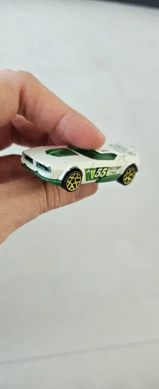 Hot Wheels Fast Fish bianca e verde